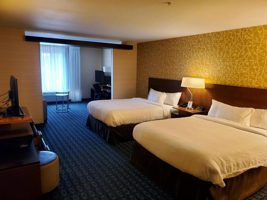 Fairfield Inn & Suites By Marriott Belle Vernon Экстерьер фото