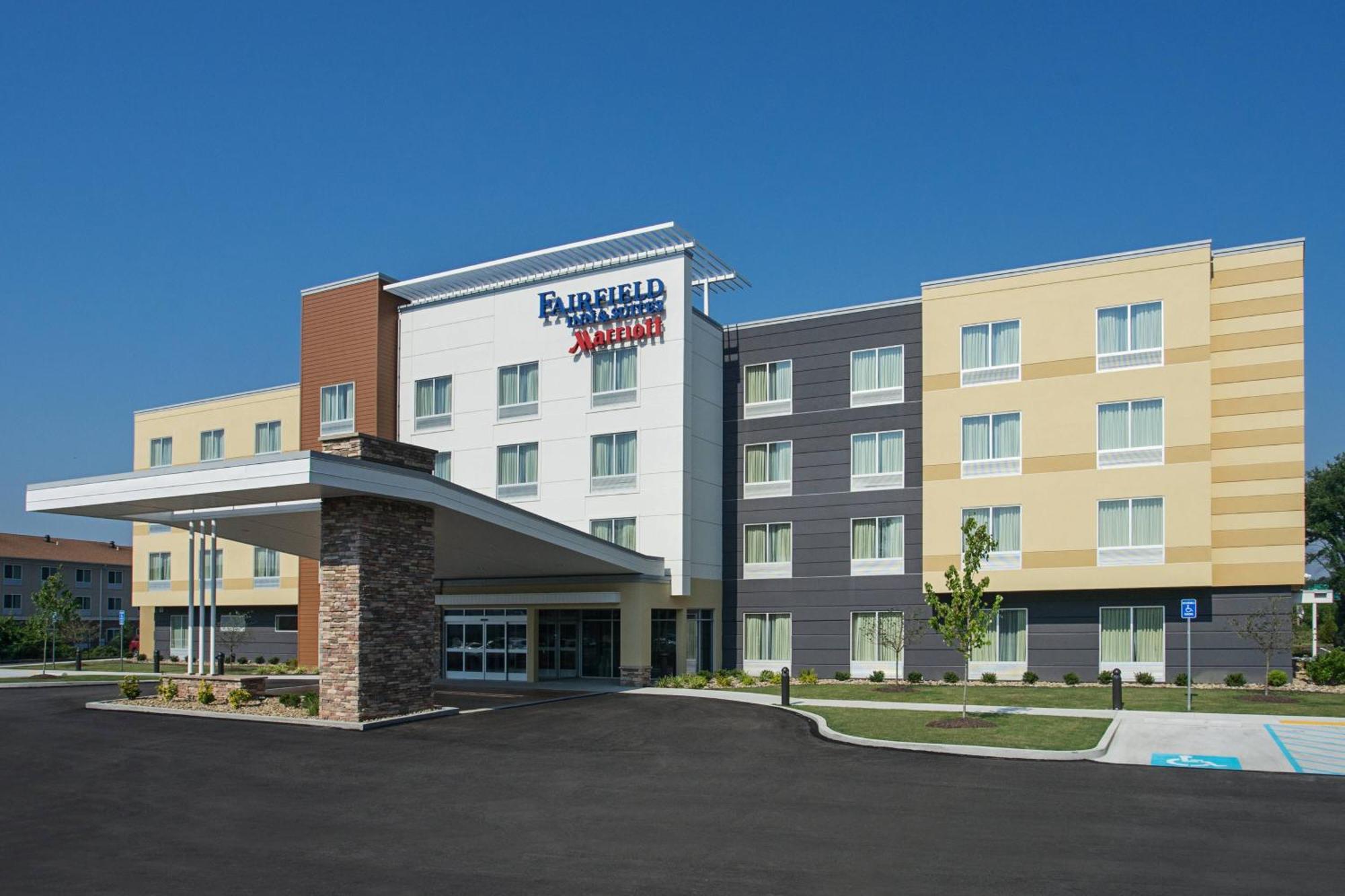 Fairfield Inn & Suites By Marriott Belle Vernon Экстерьер фото