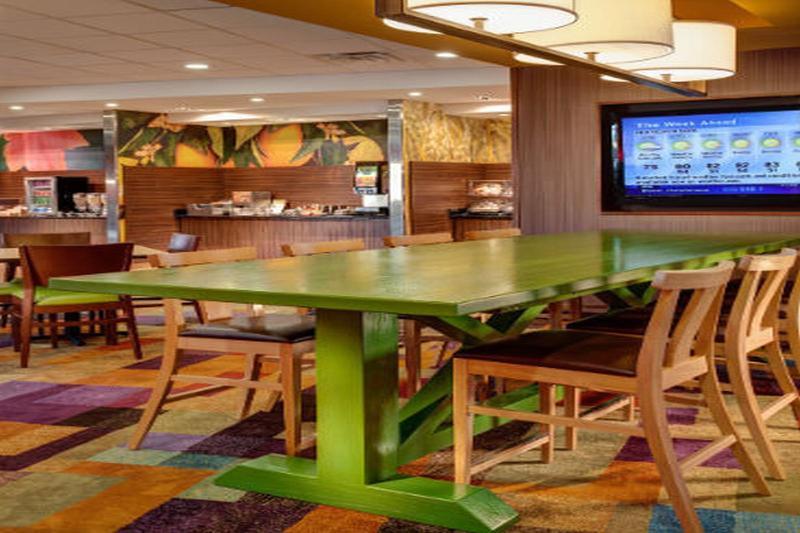 Fairfield Inn & Suites By Marriott Belle Vernon Экстерьер фото