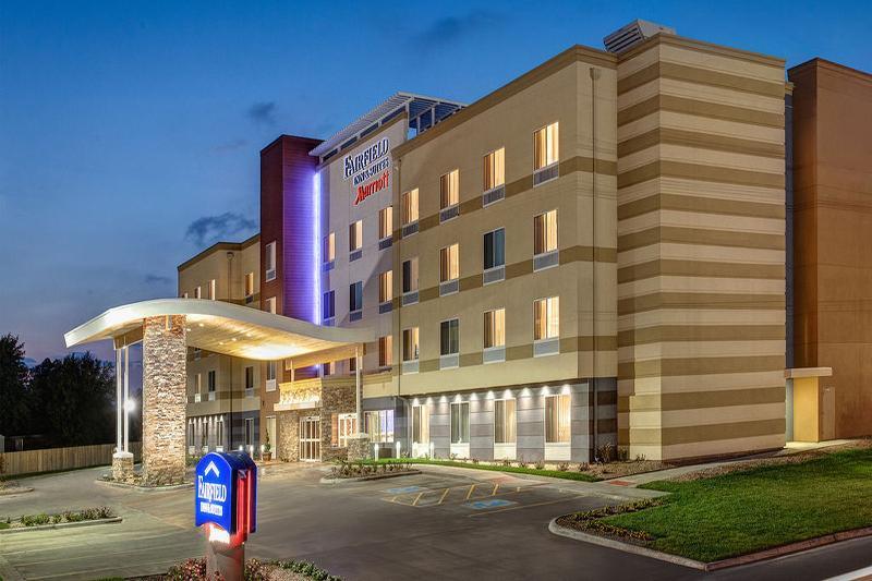 Fairfield Inn & Suites By Marriott Belle Vernon Экстерьер фото